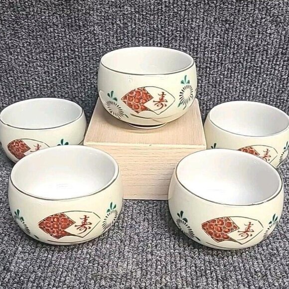 Dinnerware